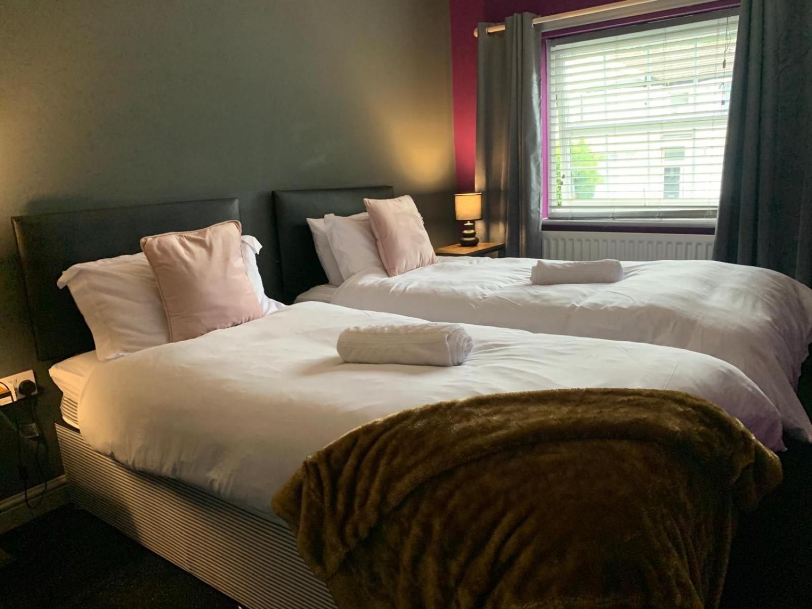 Liverpool City Centre Apartment Sleeps 4, Free Parking Exteriör bild